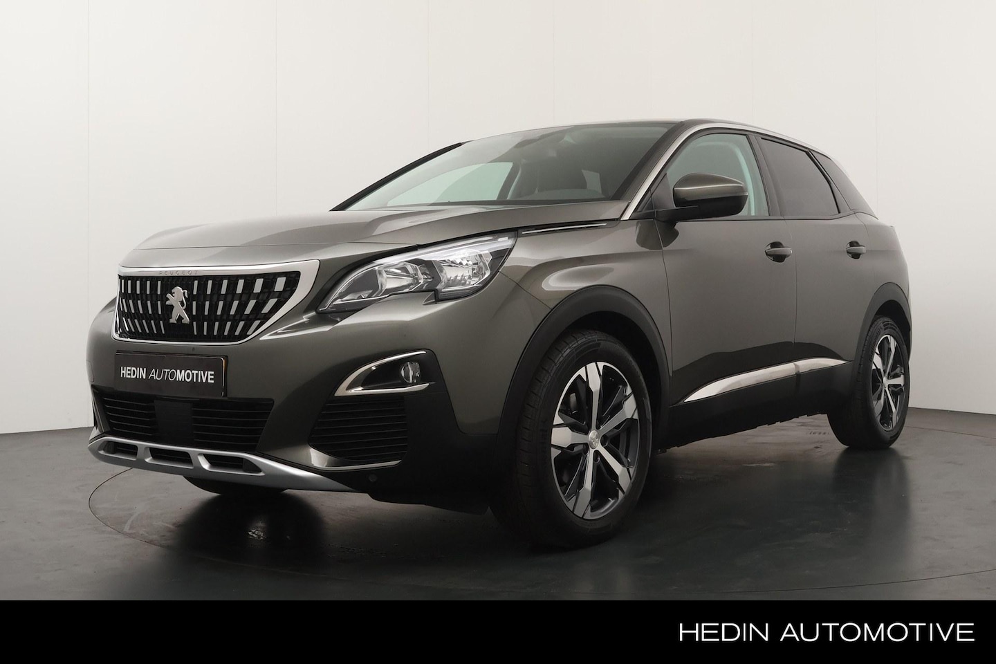 Peugeot 3008 - 1.2 130pk Blue Lease Premium Automaat | Trekhaak | Navigatie | Stoelverwarming | Parkeer S - AutoWereld.nl