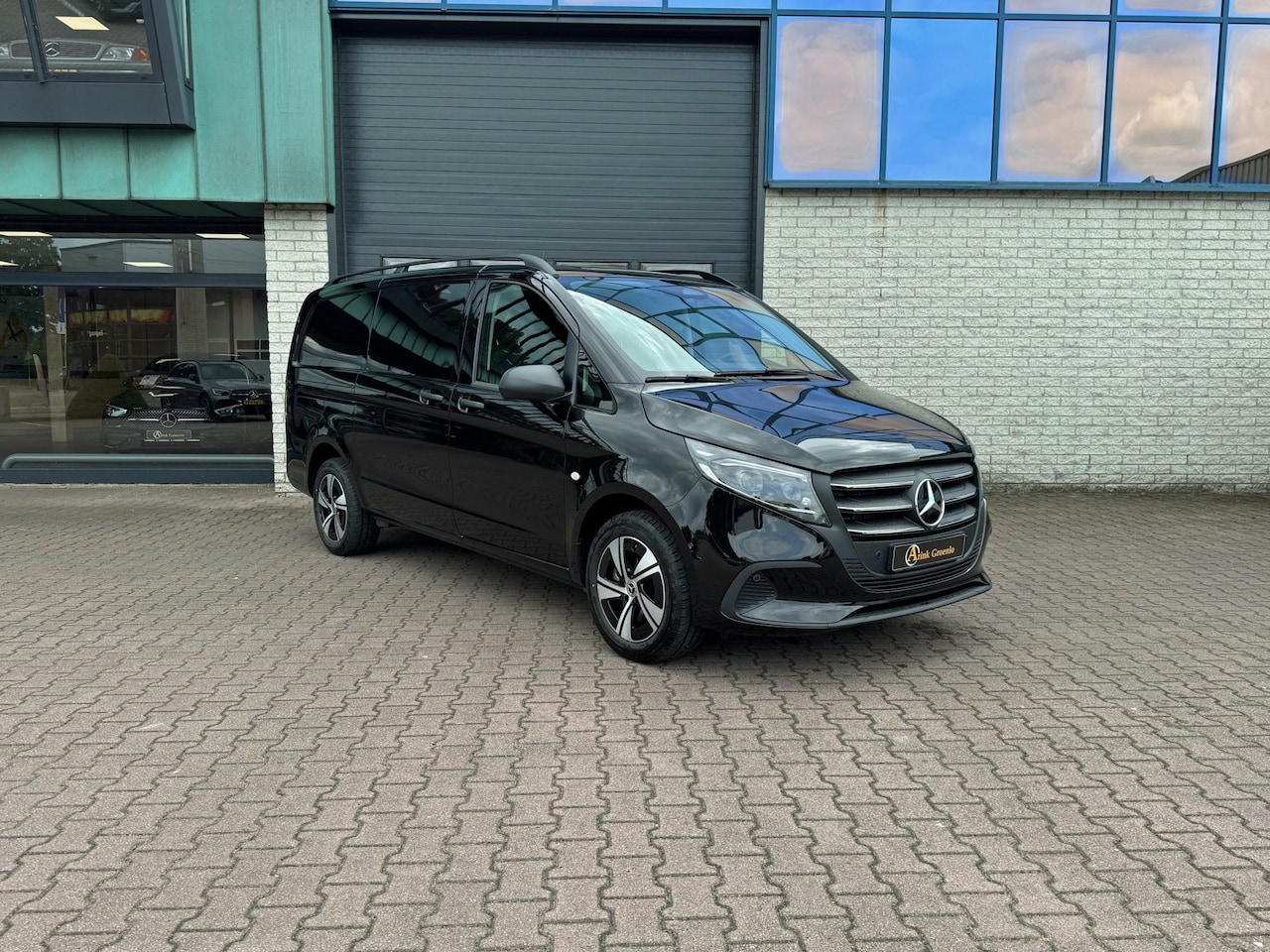 Mercedes-Benz Vito - 116 CDI L2 Pro BPM vrij Multibeam 2x Schuifdeur Trekhaak 2.5T Smartphone integratie Betimm - AutoWereld.nl