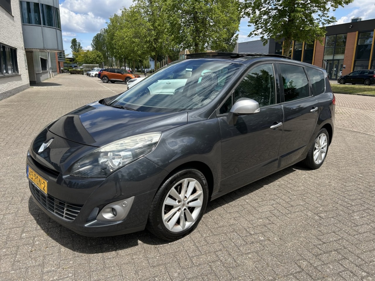 Renault Grand Scénic - 1.4 TCe Celsium 2eEIG NAVI PDC CRUISE TRHK NAP! - AutoWereld.nl