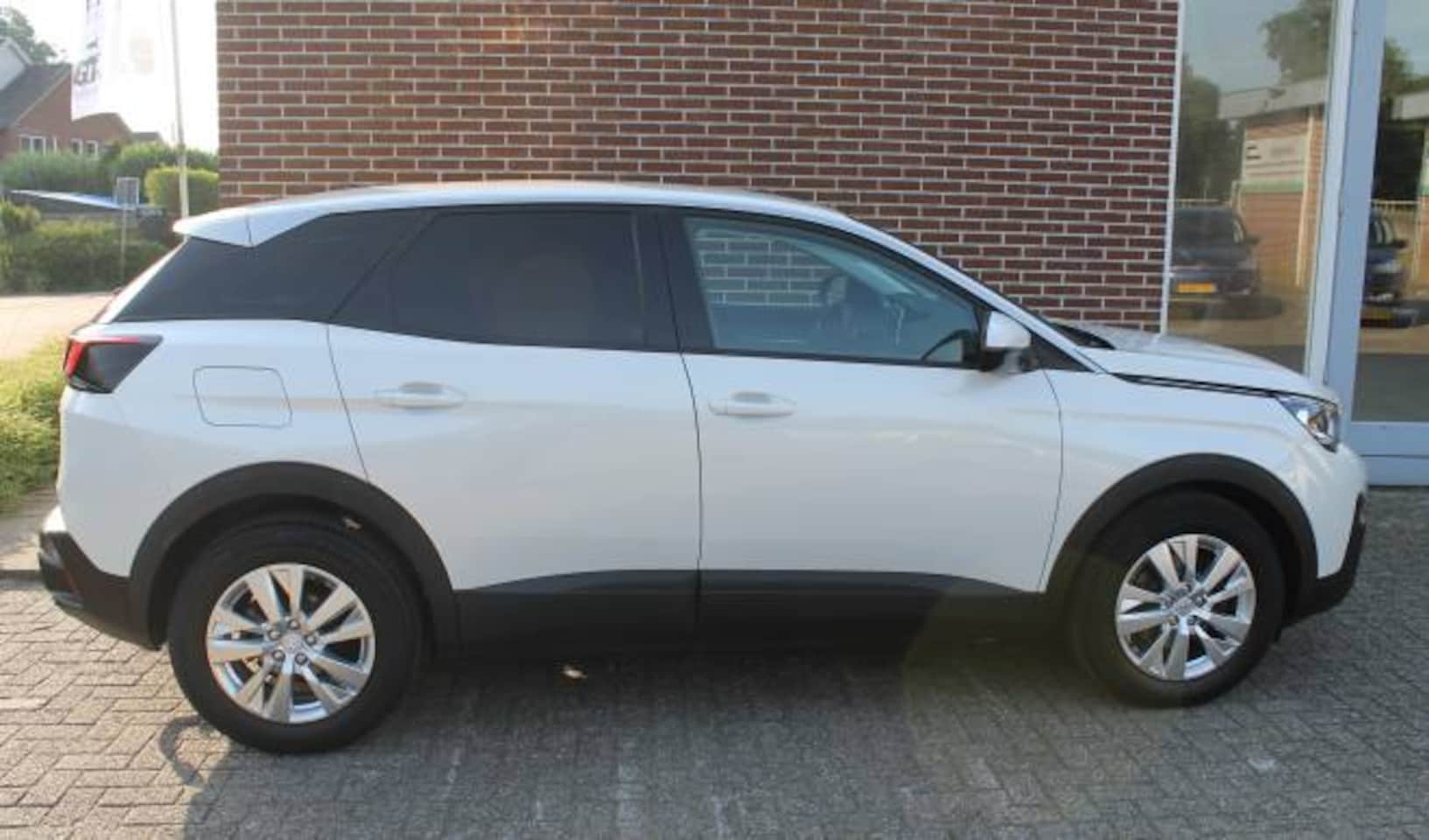 Peugeot 3008 - 1.2 PureTech 130pk S&amp;S Active