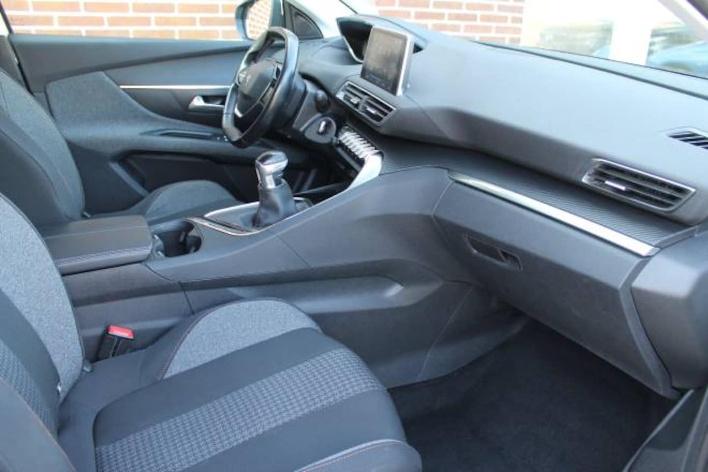 Peugeot 3008 - 1.2 PureTech 130pk S&amp;S Active