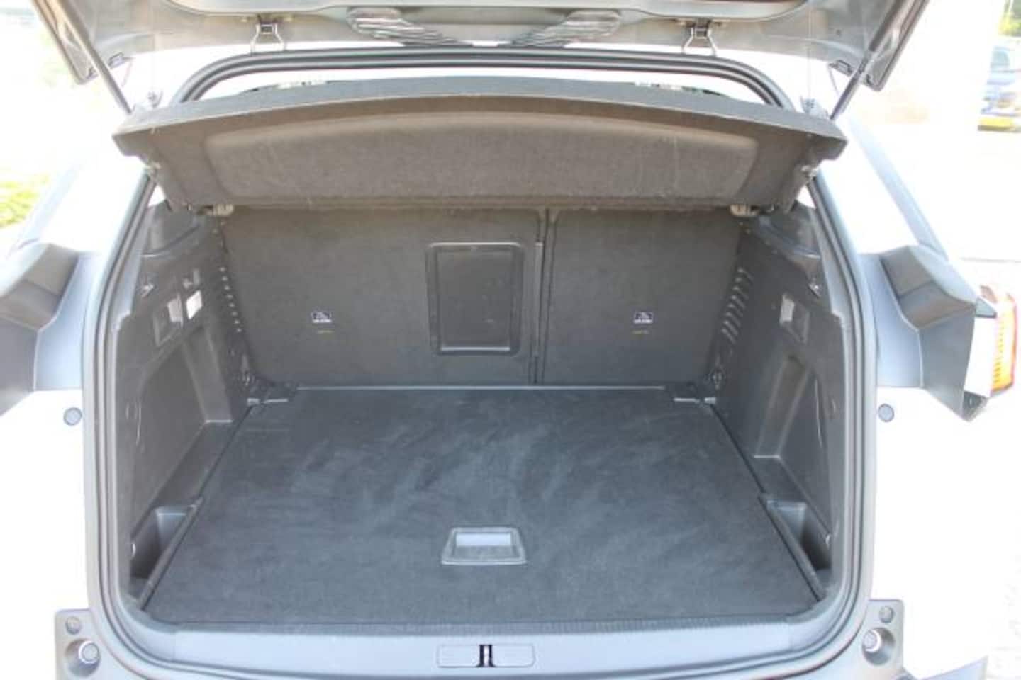 Peugeot 3008 - 1.2 PureTech 130pk S&amp;S Active