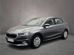 Skoda Fabia - Essence 1.0 TSI 95pk Snelheidsbegrenzer, Parkeersensor achter, Airco, Bluetooth, DAB, Radi