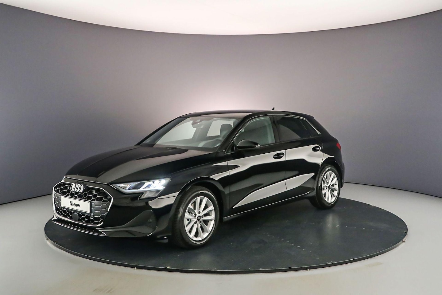 Audi A3 Sportback - 30 TFSI AUT | Private Lease €499.- per maand all-in |  €4.000,- KORTING |  | Sportonderste - AutoWereld.nl
