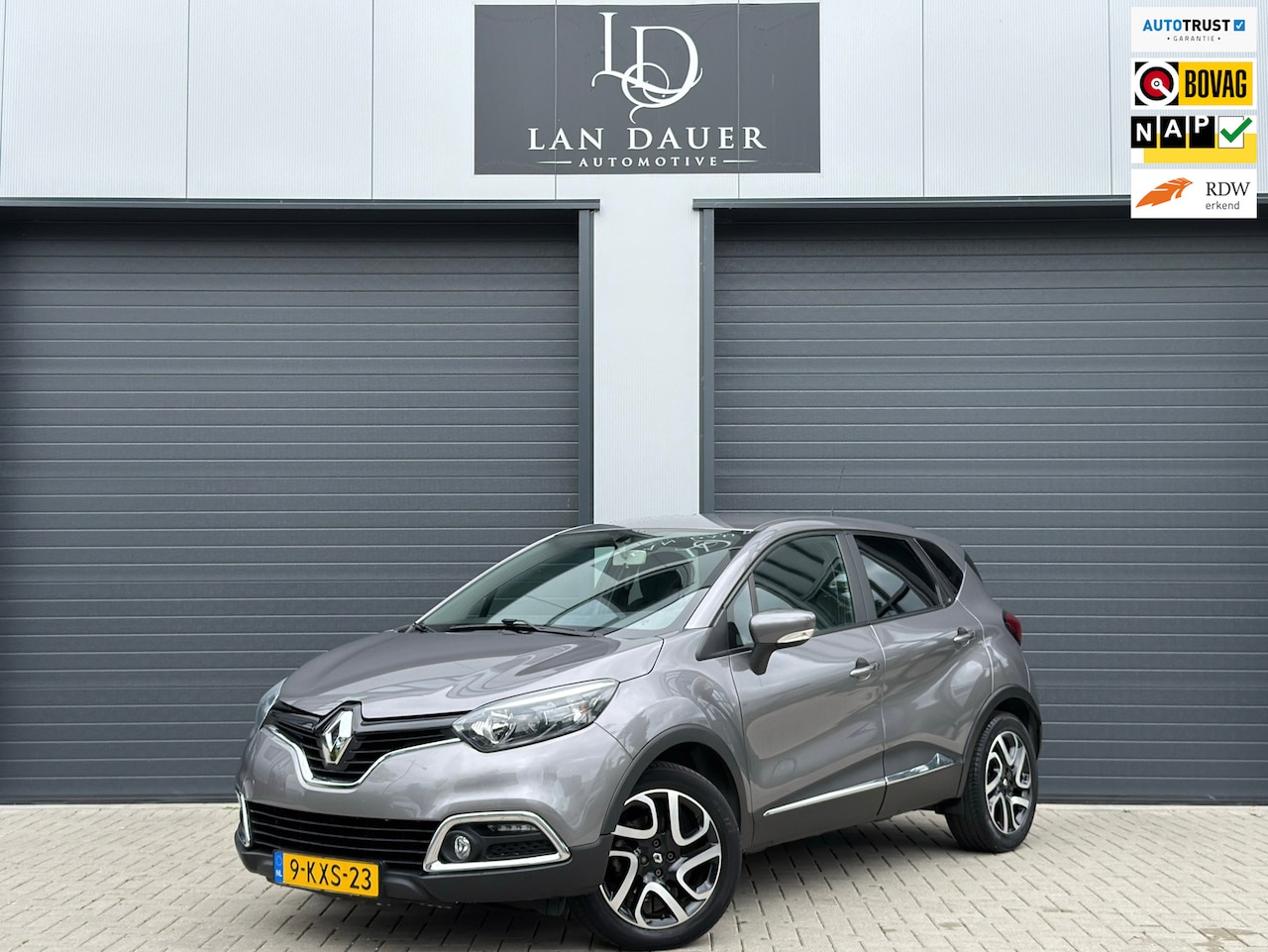 Renault Captur - 1.2 TCe Expression / Automaat / NAP / Boekjes - AutoWereld.nl