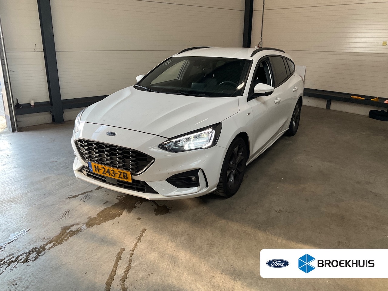 Ford Focus Wagon - 1.0 EcoBoost ST Line Business | 1e Eigenaar! | Navigatie | Parkeersensoren | Cruise Contro - AutoWereld.nl