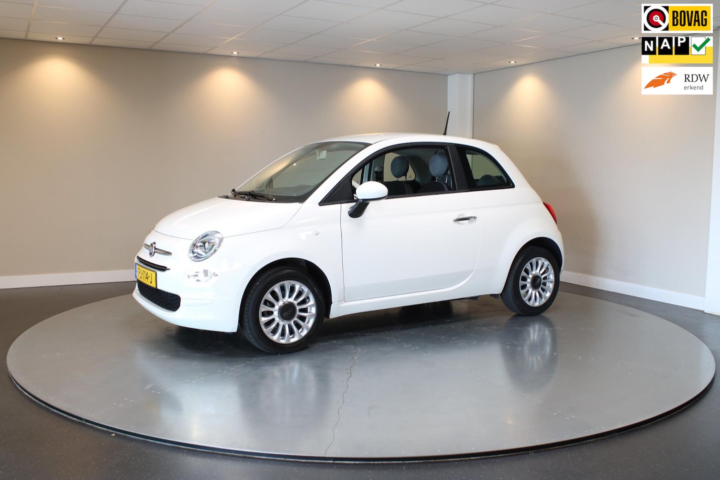 Fiat 500 - 1.2 Unieke Km-stand! *18.000Km!* Origineel NL|Airco - AutoWereld.nl