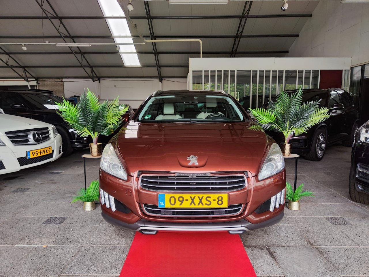 Peugeot 508 RXH - 2.0 HDI AUT Hybrid4 Limited Edition FULL! - AutoWereld.nl