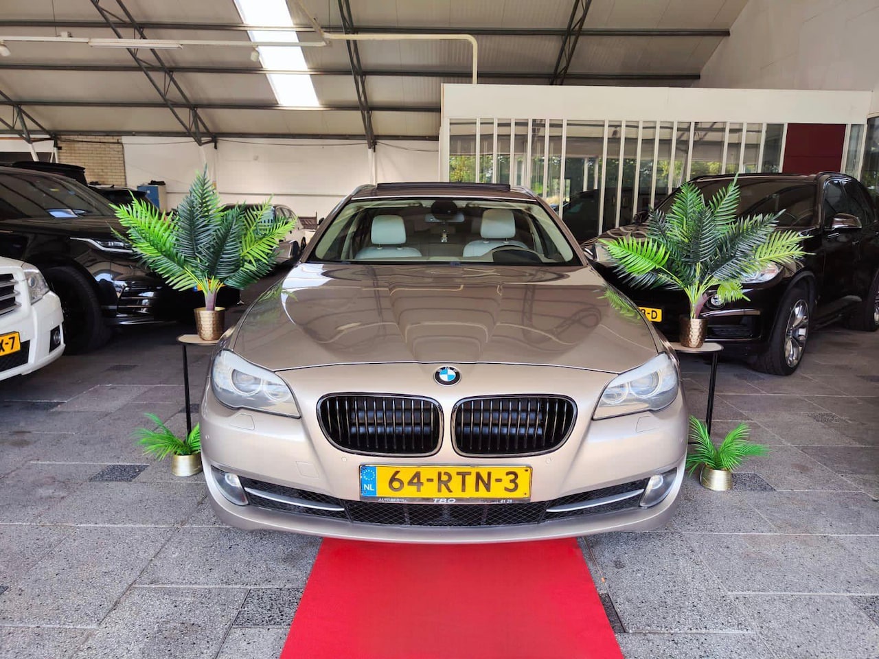BMW 5-serie Touring - 525D AUT PANO High Executive FULL! - AutoWereld.nl