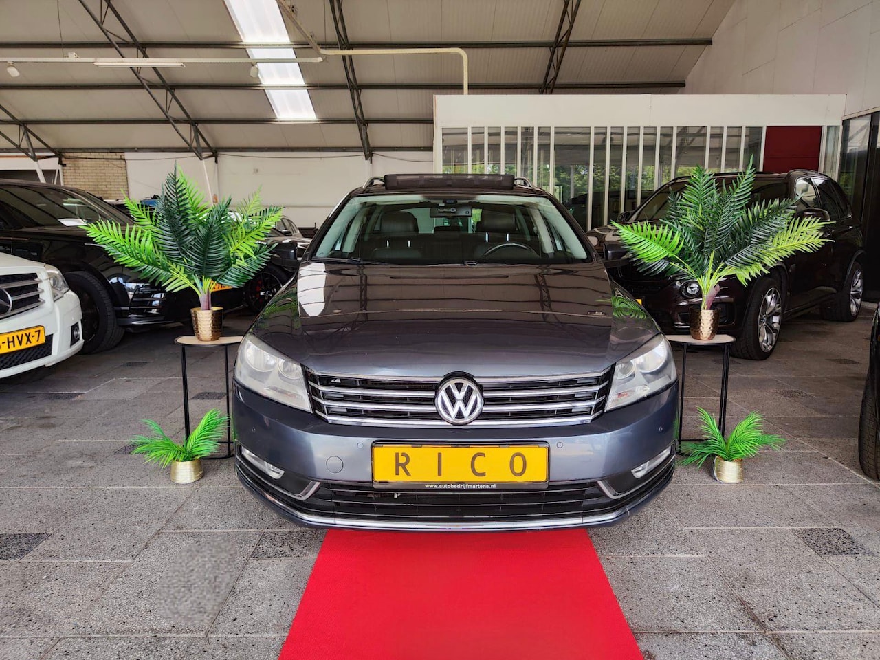 Volkswagen Passat Variant - 1.6 TDI AUT HIGHLINE PANO FULL 2013! - AutoWereld.nl