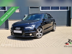 Audi A1 Sportback - 1.4 TFSI S-Line AUTOMAAT / XENON / STOELVERWARMING / NETTE AUTO /