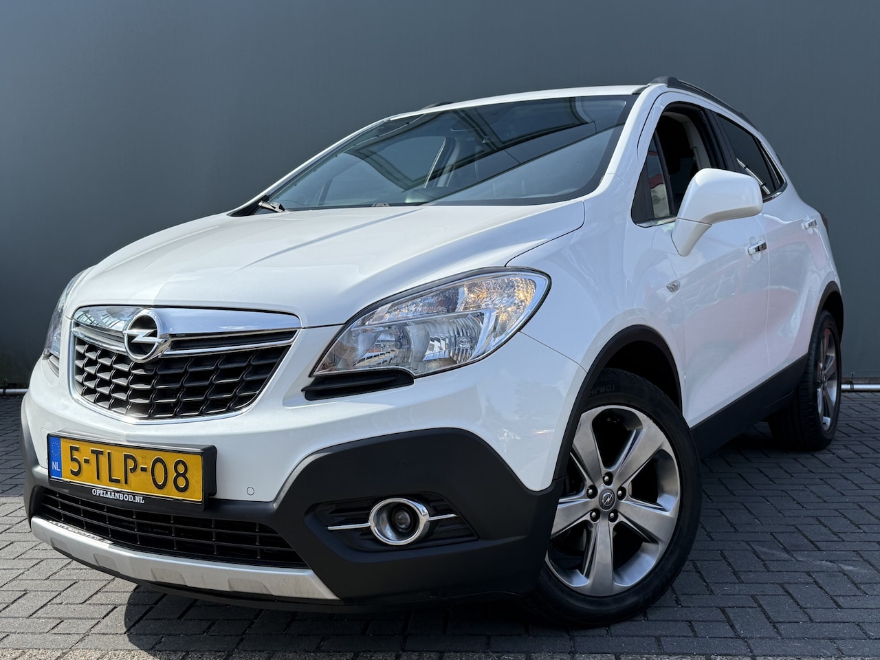 Opel Mokka - BWJ 2014 1.4 141 PK T Cosmo 4x4 TREKHAAK | CLIMA | CRUISE | RADIO | HALF LEDER | LMV | PDC - AutoWereld.nl