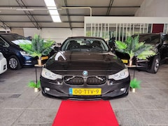 BMW 3-serie - 320D AUT High Executive 2012