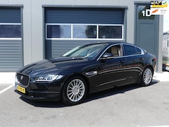Jaguar XF Portfolio - XE / 2.0 D AUTOMAAT Leer Navi LMV PDC Camera Trekhaak NAP