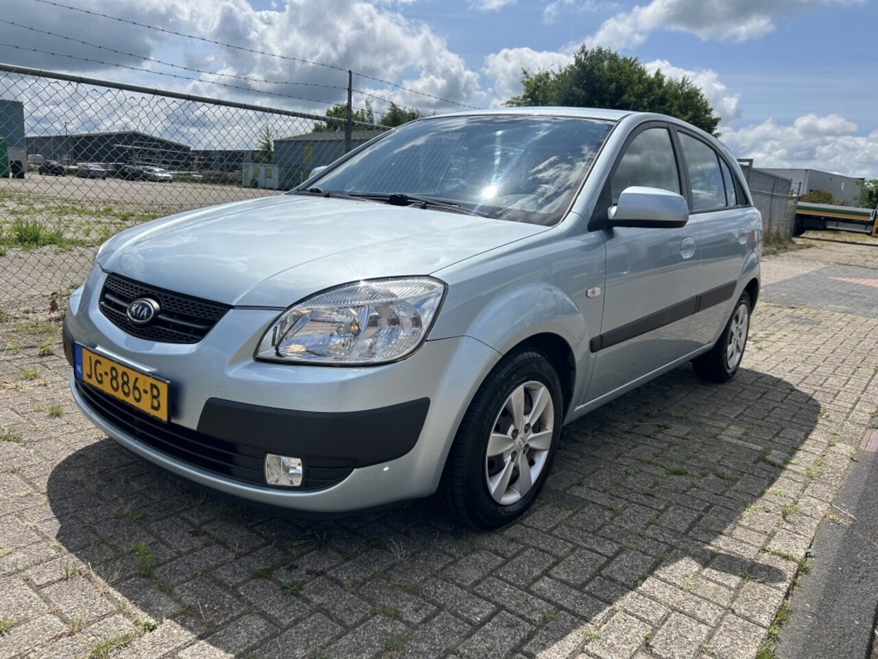 Kia Rio - 1.4 Fifteen Sport 1.4 Fifteen Sport - AutoWereld.nl