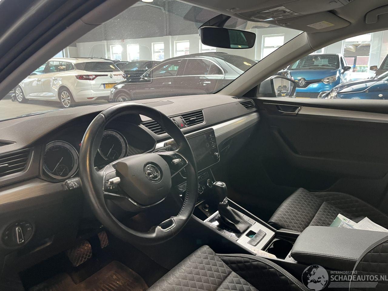 Skoda Superb - 1.4 TSI iV Sportline Business BTW!