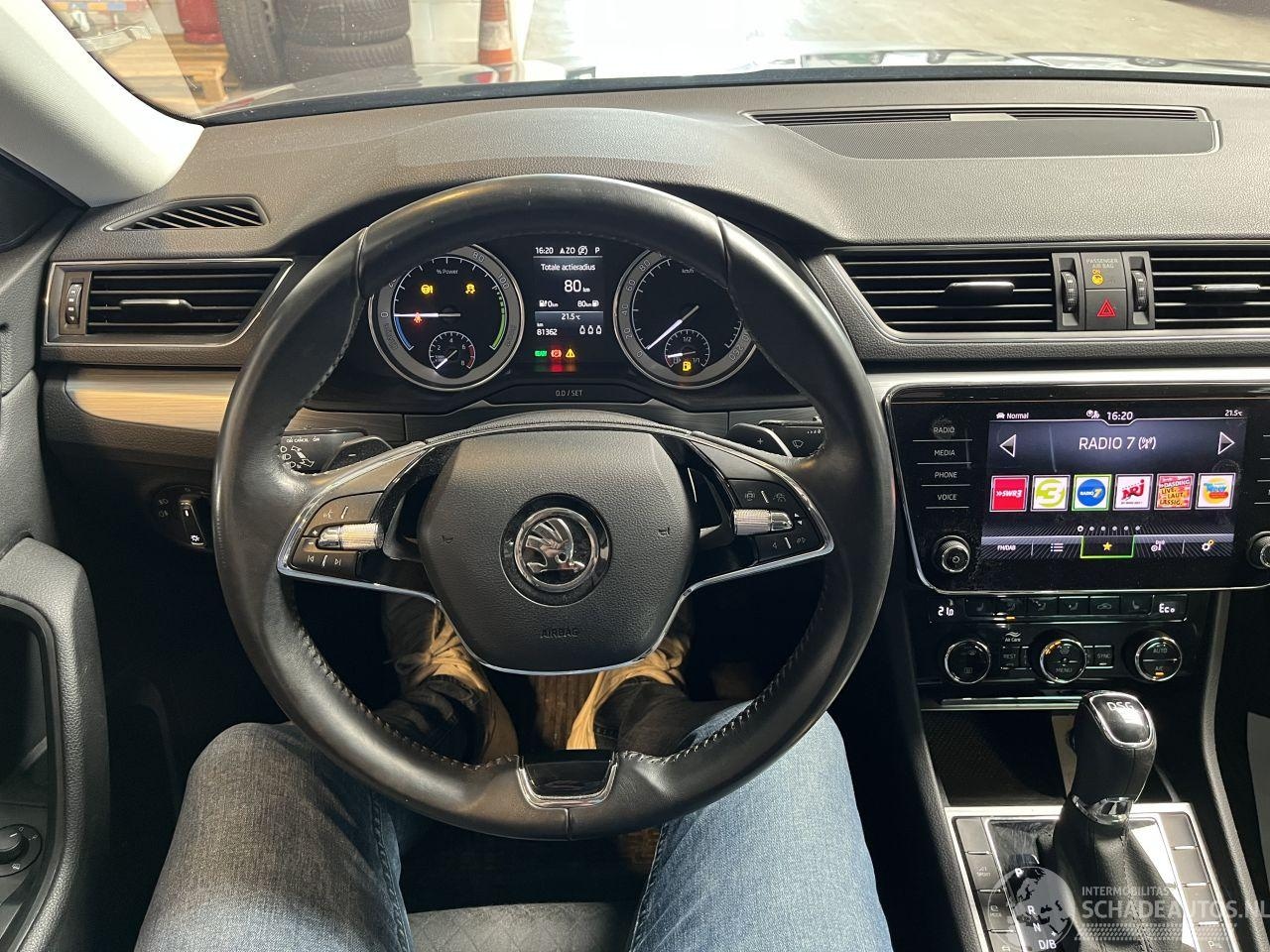 Skoda Superb - 1.4 TSI iV Sportline Business BTW!