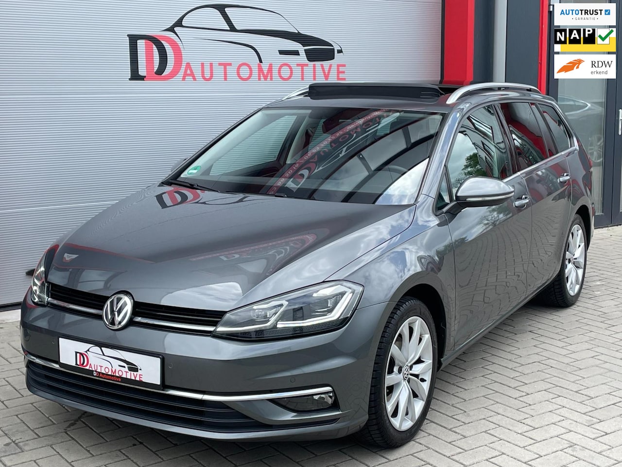 Volkswagen Golf Variant - 1.5 TSI Highline PANO/KEYLESS/CAMERA/PDC/LED - AutoWereld.nl