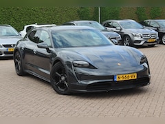 Porsche Taycan Cross Turismo - 4 93 kWh / Panoramadak / 360Camera / Head-up / Passenger Display / 20'' / Bose / Sportchro