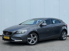 Volvo V40 - 1.6 T3 Momentum