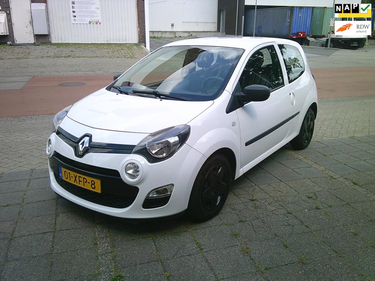 Renault Twingo - 1.2 16V Authentique nieuw model - AutoWereld.nl