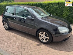 Volkswagen Golf - 1.4 Trendline