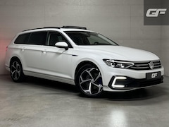 Volkswagen Passat Variant - 1.4 TSI PHEV GTE Pano Leer Virtual Carplay Trekh