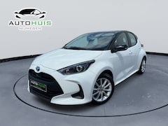 Toyota Yaris - 1.5 Hybrid 115 Dynamic Cruise controle Zo goed als nieuwe auto