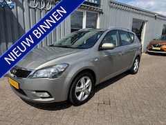 Kia Cee'd Sporty Wagon - 1.4 CVVT Seven