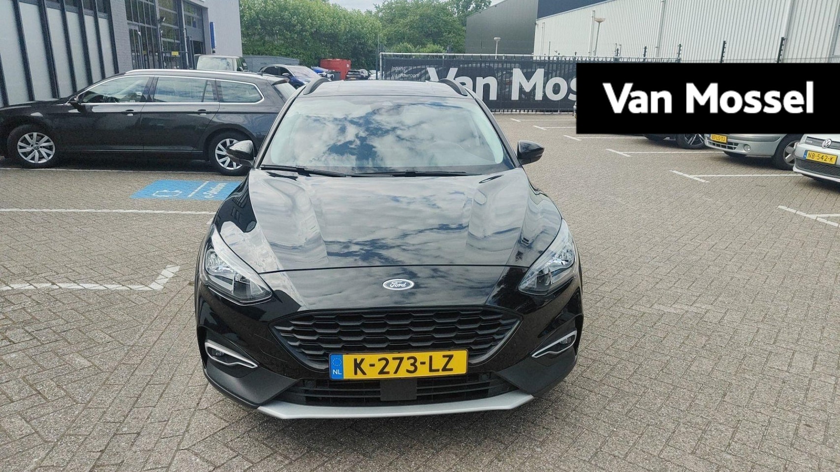 Ford Focus - 1.0 EcoBoost Active Business TREKHAAK | NAVIGATIE | PDC | CLIMA | CRUISE | LMV | - AutoWereld.nl