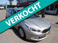 Kia Cee'd - 1.6 GDI Business Pack/Navi/Camera/Cruise/Park.sensor