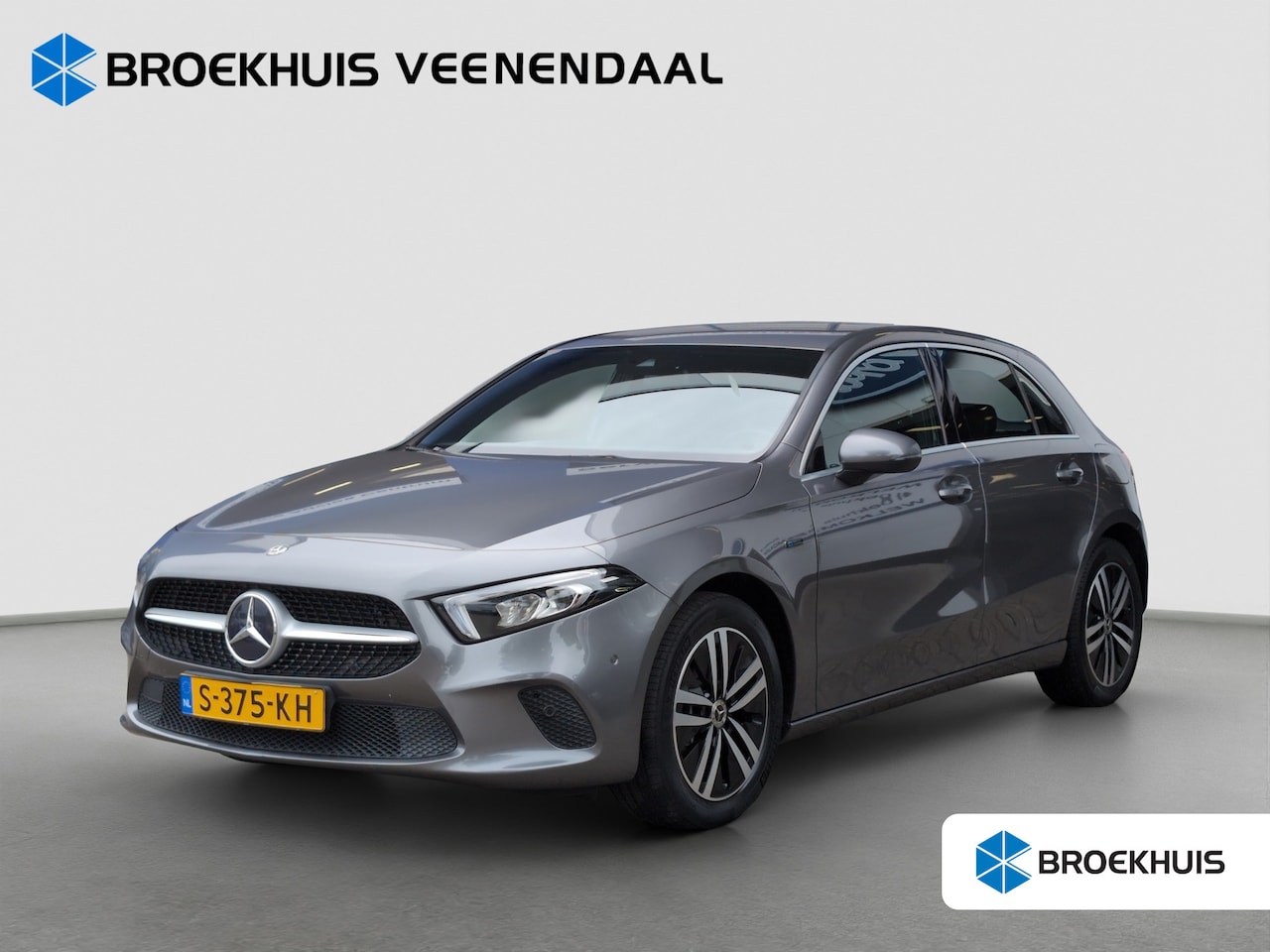 Mercedes-Benz A-klasse - 250 e Business Solution AMG | Cruise Control | Navigatie | Stoelverwarming - AutoWereld.nl