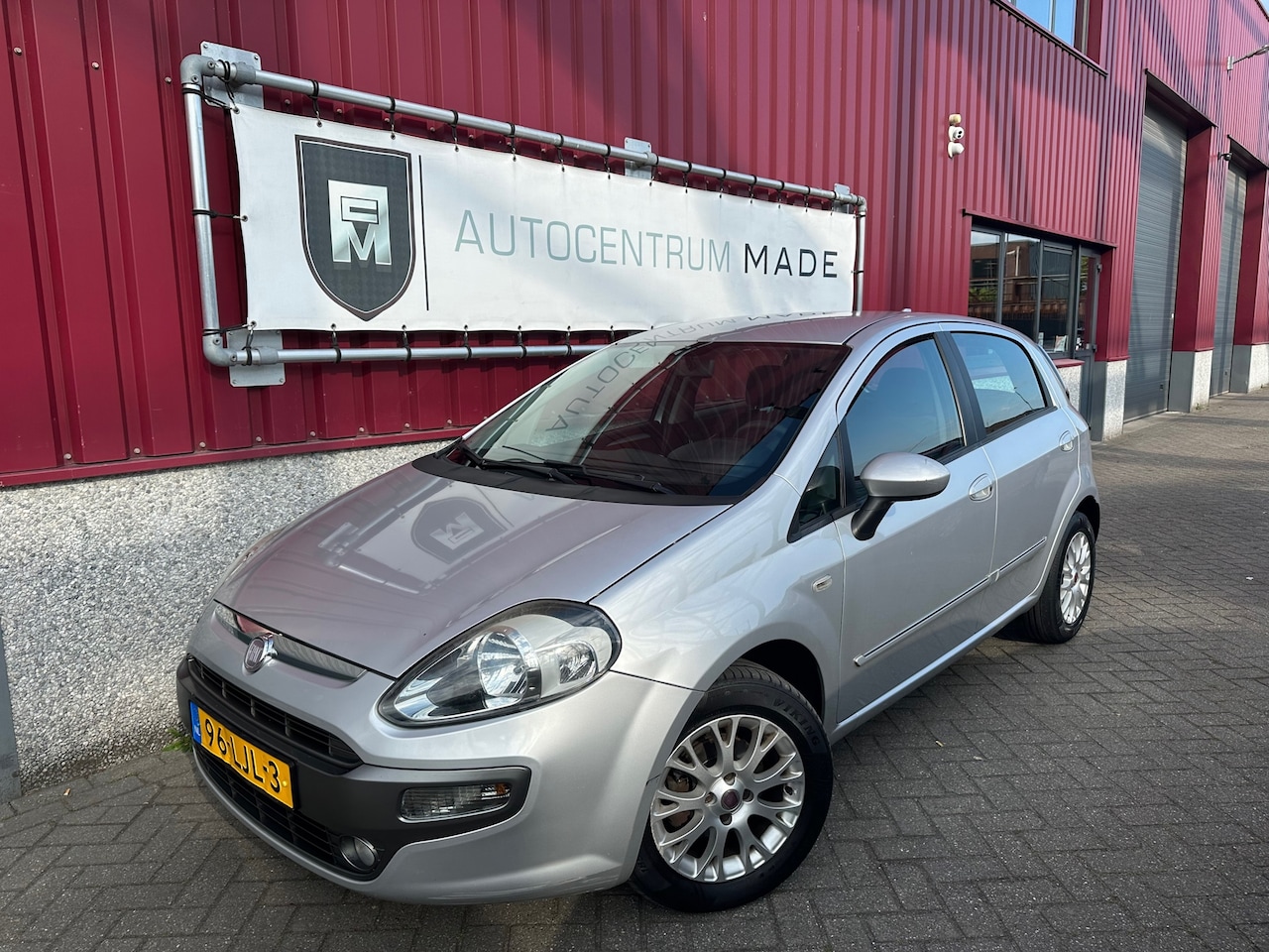 Fiat Punto Evo - 1.4 Dynamic // Clima // PDC // Cruise control // 5-Deurs // - AutoWereld.nl