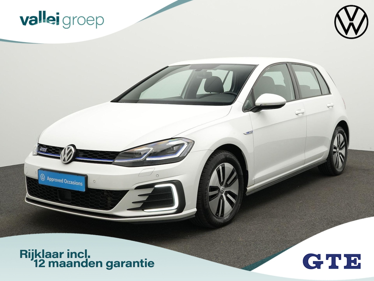 Volkswagen Golf - 1.4 TSI 204 pk DSG GTE | Navigatie Discover Pro | Stoelverwarming | Parkeersensoren voor/a - AutoWereld.nl