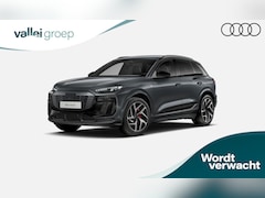 Audi Q6 e-tron - 252 PK S edition | Tech pro | Trekhaak, mechanisch draaibaar | S line zwart leder-kunstled
