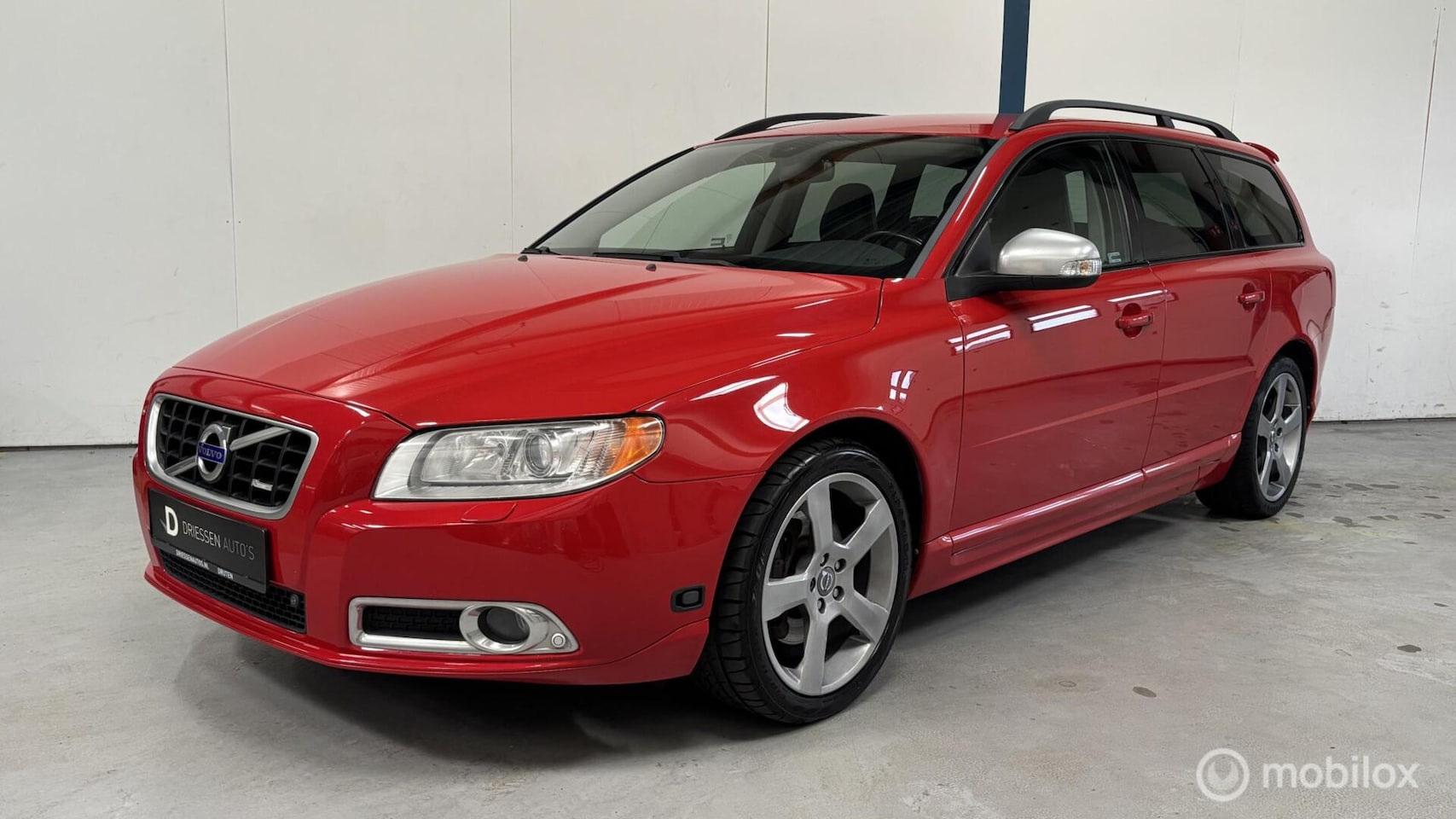 Volvo V70 - 2.5T R-Design LEER / XENON / KEYLESS - AutoWereld.nl