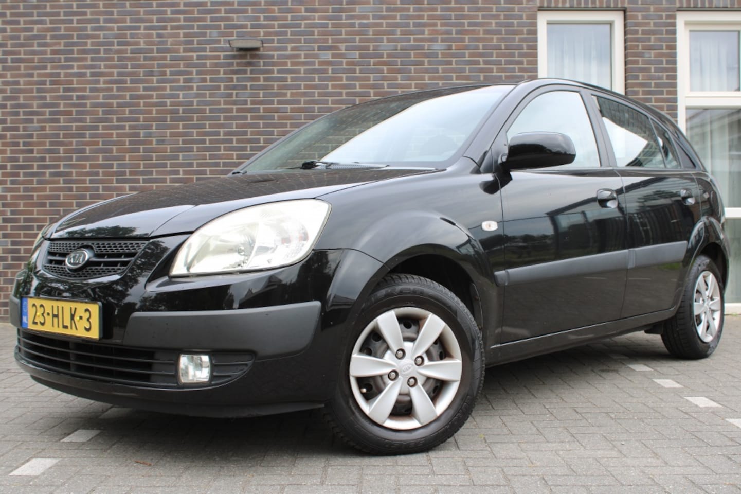 Kia Rio - 1.4 X-pect-airco-5 deurs-lage km stand-trekh - AutoWereld.nl
