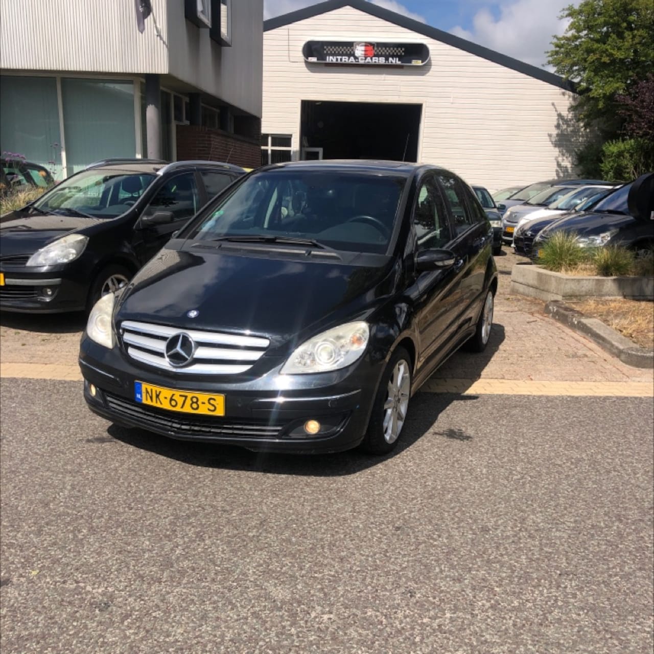 Mercedes-Benz B-klasse - 200 Automaat Keurig nette en goed rijdende B-klasse. Wordt afgeleverd incl nieuwe Apk keur - AutoWereld.nl