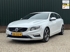 Volvo V60 - 1.6 T3 R-Design Automaat/124dkm/Origineel NL auto