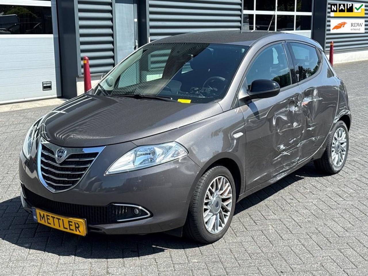 Lancia Y(psilon) - Ypsilon 0.9 TwinAir Gold, Airco - AutoWereld.nl