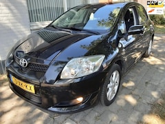 Toyota Auris - 1.6-16V Sol