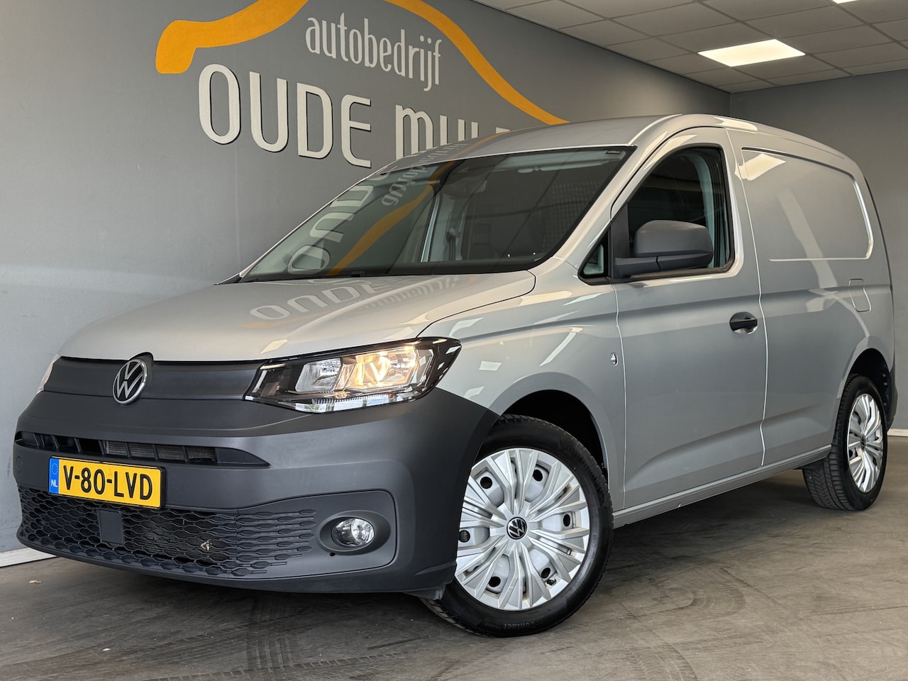 Volkswagen Caddy Cargo - 2.0 TDI Stoelverwarming/Parkeersensoren/Trekhaak - AutoWereld.nl