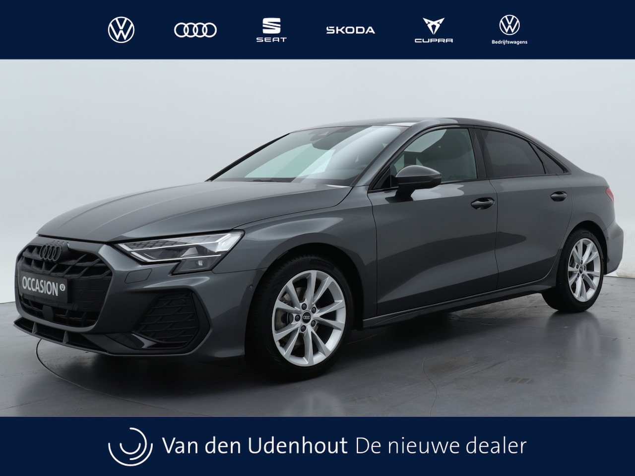 Audi A3 Limousine - 30 TFSI S edition | PDC V+A | Camera | Zwart optiek | Audi Sound | Privacy glas | - AutoWereld.nl