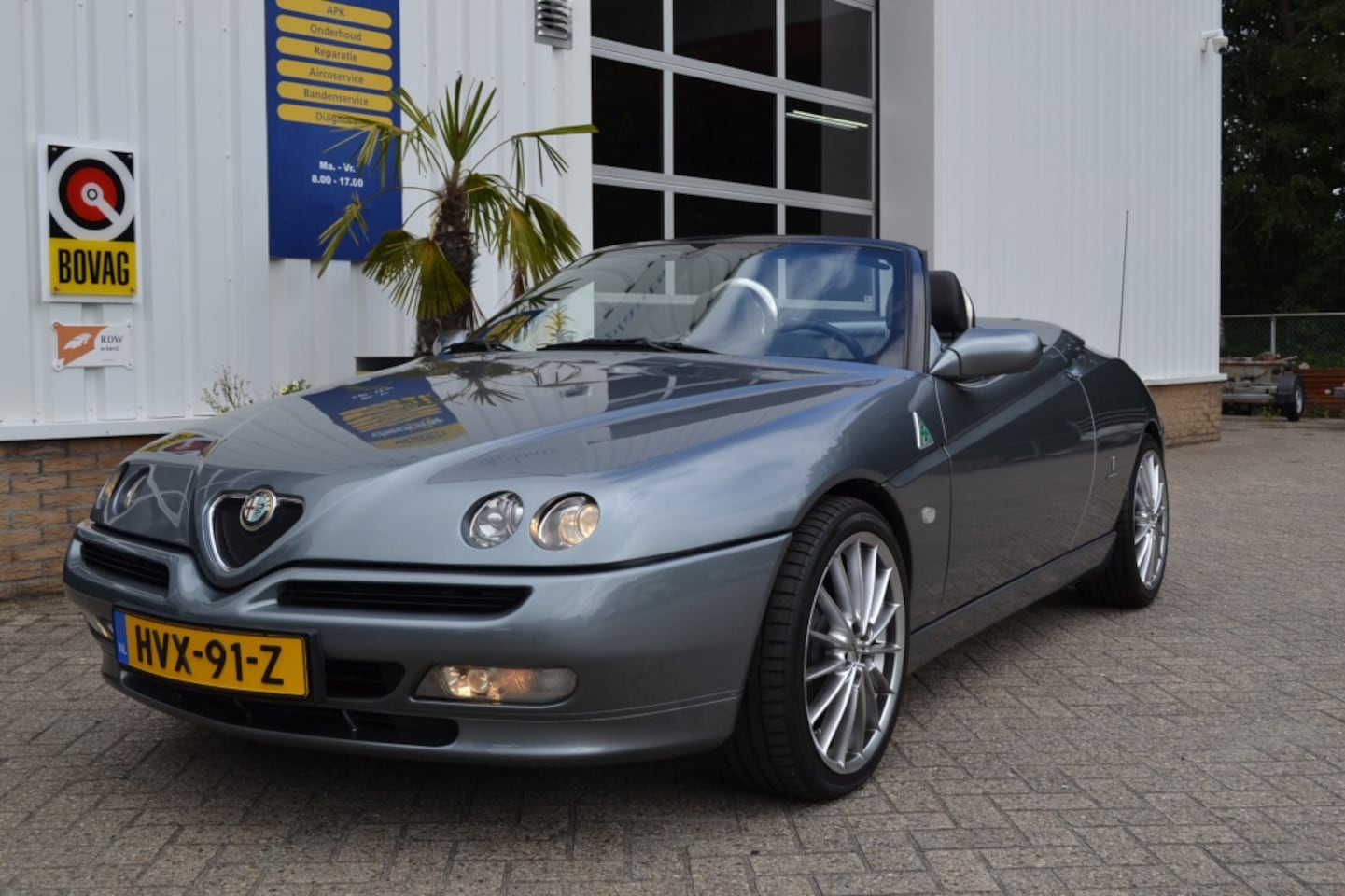 Alfa Romeo Spider - 2.0-16V T.Spark L 2.0-16V T.Spark L - AutoWereld.nl