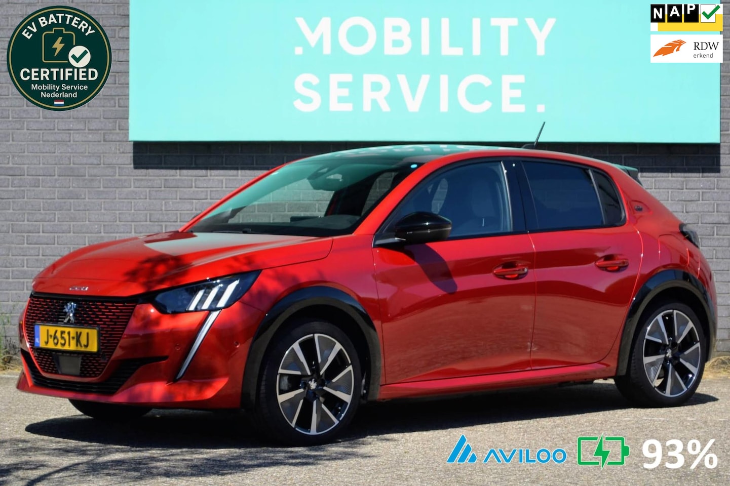 Peugeot e-208 - EV GT 350 50 kWh AUT CarPlay Laneass. Pano - AutoWereld.nl