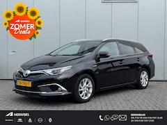 Toyota Auris Touring Sports - 1.8 Hybrid Executive / Navigatie /stoelverwarming / Climate Control / Achteruitrijcamera /