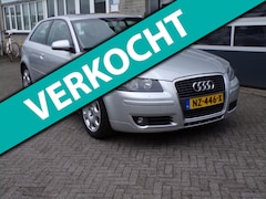 Audi A3 - 1.6 FSI Attraction