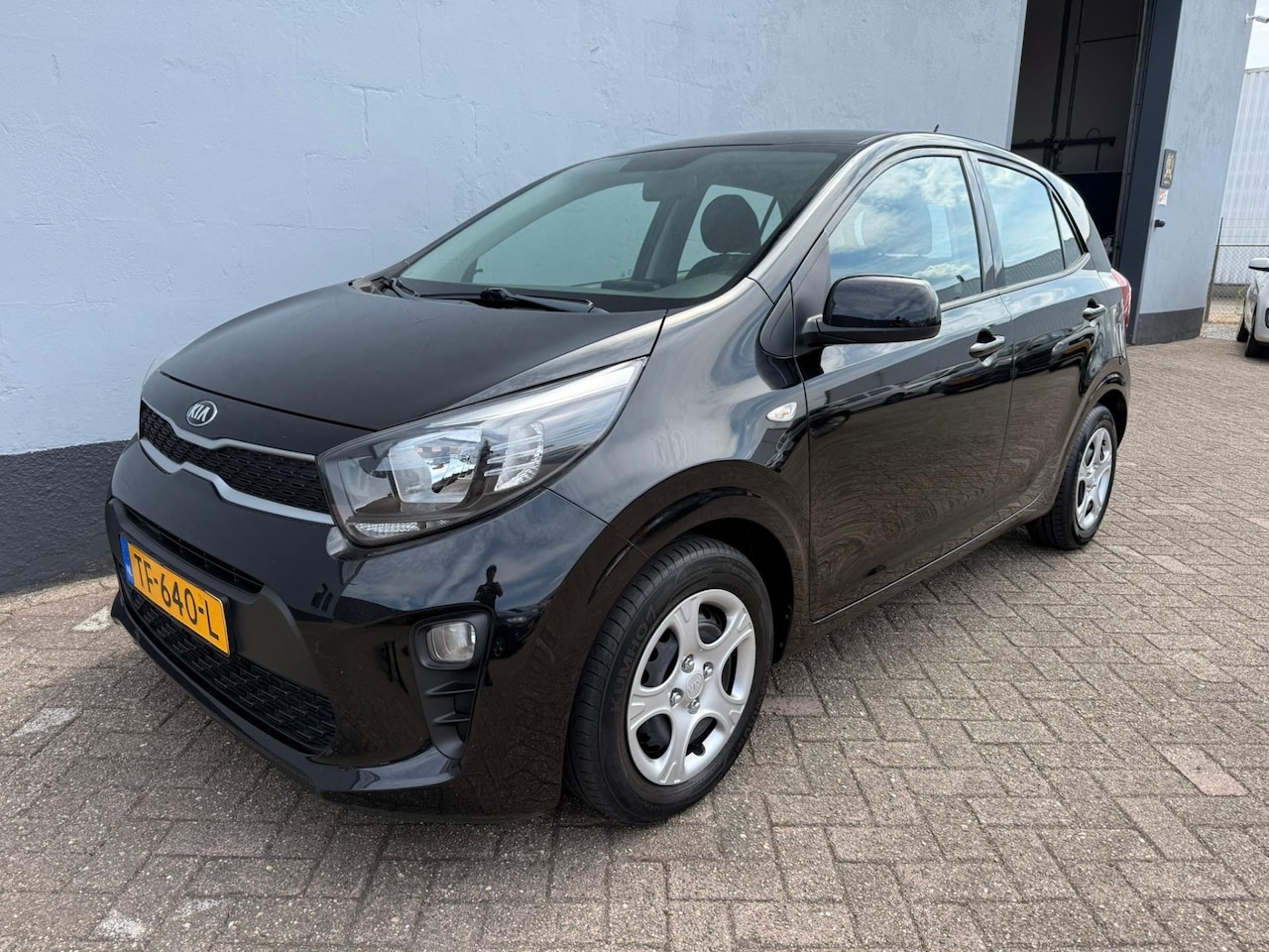 Kia Picanto - 1.0 CVVT EconomyPlusLine 5-Deurs - Airco - LMV - AutoWereld.nl