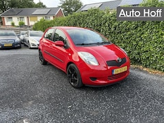 Toyota Yaris - 1.3 VVTi Sol | Airco | Elekt. Ramen | LMV | 5 Deuren | APK tot 19-02-2026