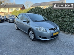 Toyota Auris - 1.3 Aspiration | Navi | Camera | Autom. Airco | Elekt. Ramen | Trekhaak | APK tot 24-08-20